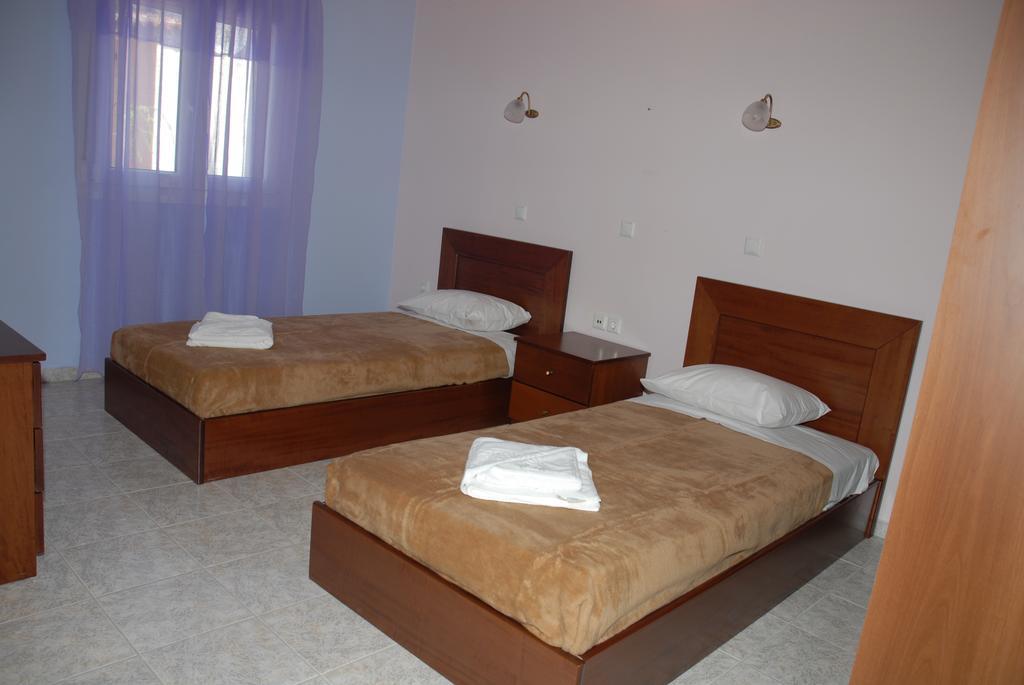 Yakinthos Garden Apartment Анаксос Екстериор снимка