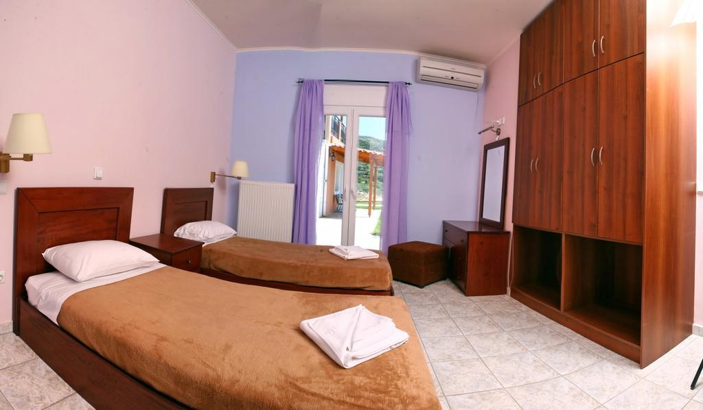 Yakinthos Garden Apartment Анаксос Екстериор снимка