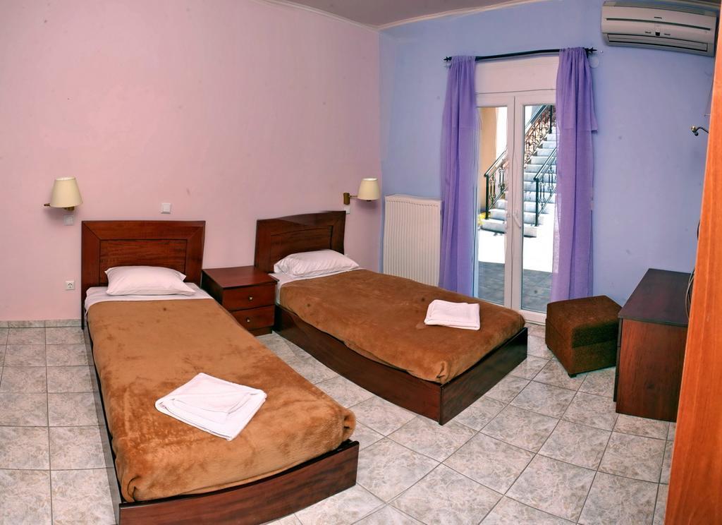 Yakinthos Garden Apartment Анаксос Екстериор снимка