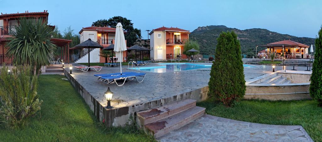 Yakinthos Garden Apartment Анаксос Екстериор снимка